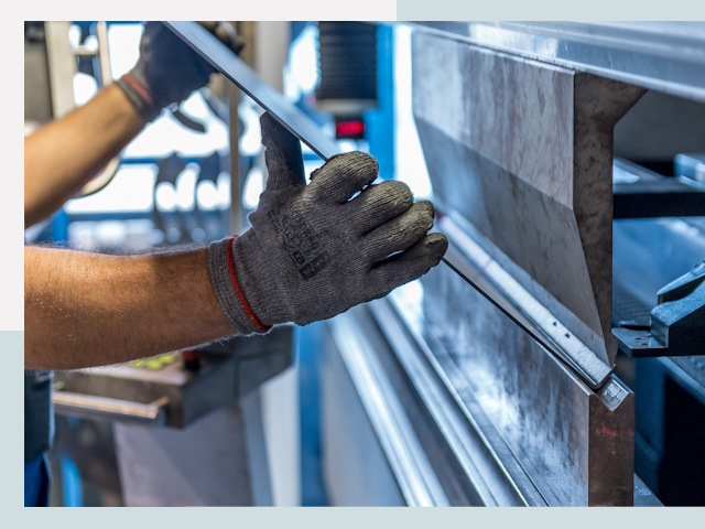 Гибка металла в Москве